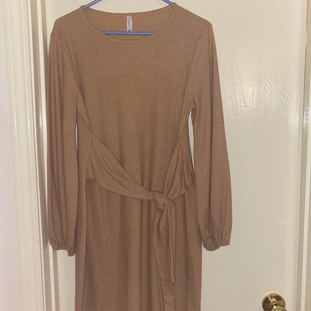 Tie dress - Picture 2 of 4
